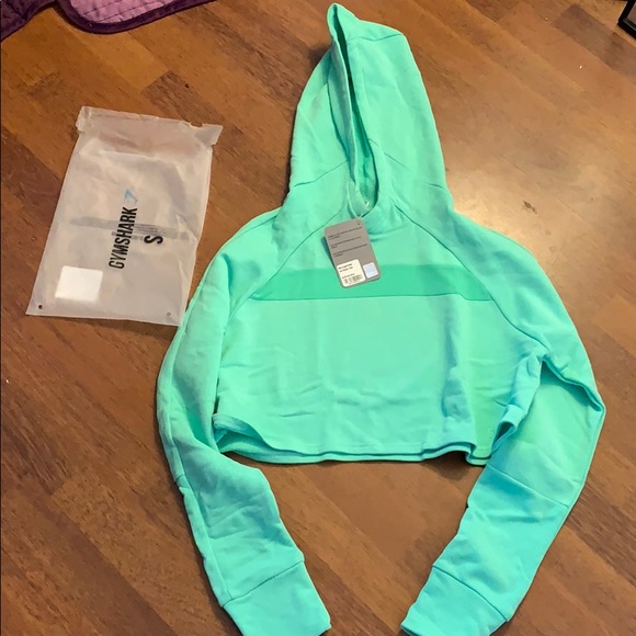 Gymshark Tops - NWT Gymshark move cropped hoodie sour pistachio S